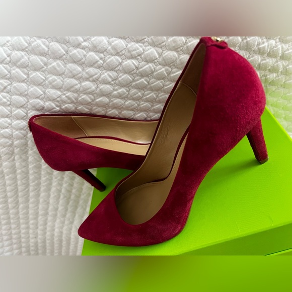 MICHAEL KORS Suede Pink Raspberry Pumps 🩷 - Picture 5 of 12